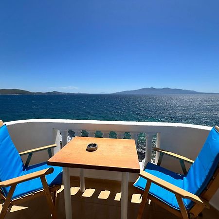 Rock Star-Pllakat Bed & Breakfast Sarandë Eksteriør bilde