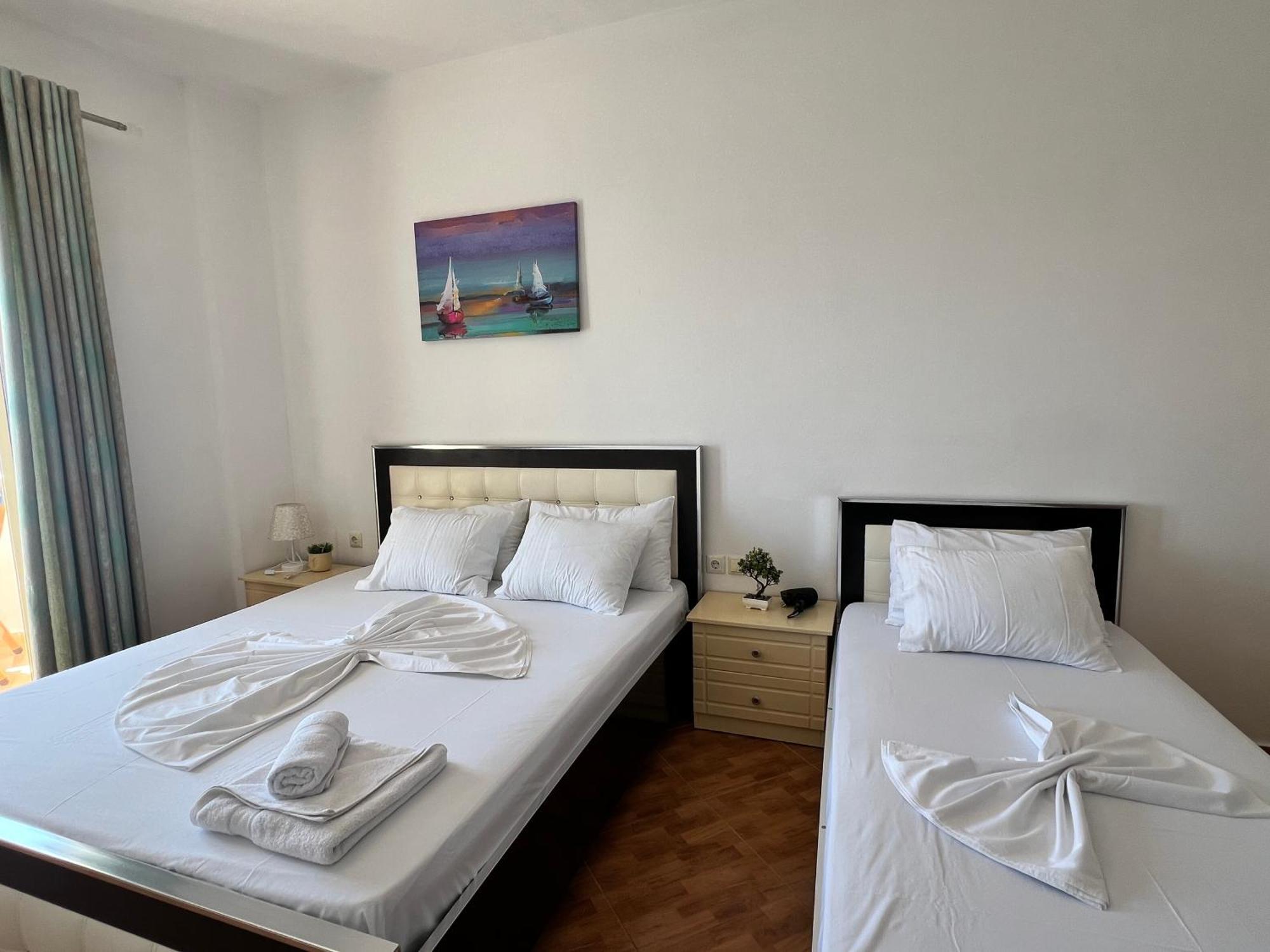 Rock Star-Pllakat Bed & Breakfast Sarandë Eksteriør bilde