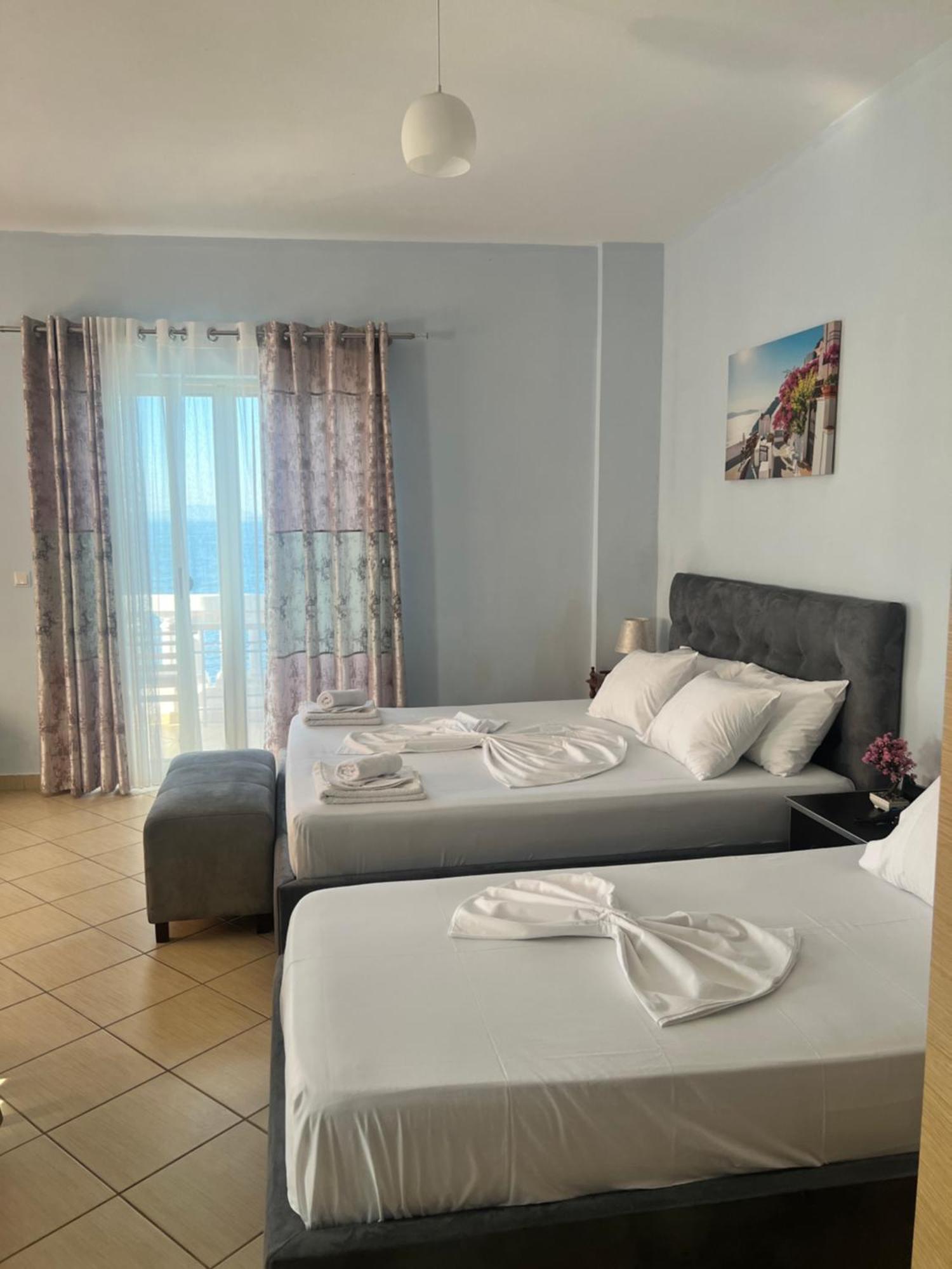Rock Star-Pllakat Bed & Breakfast Sarandë Eksteriør bilde
