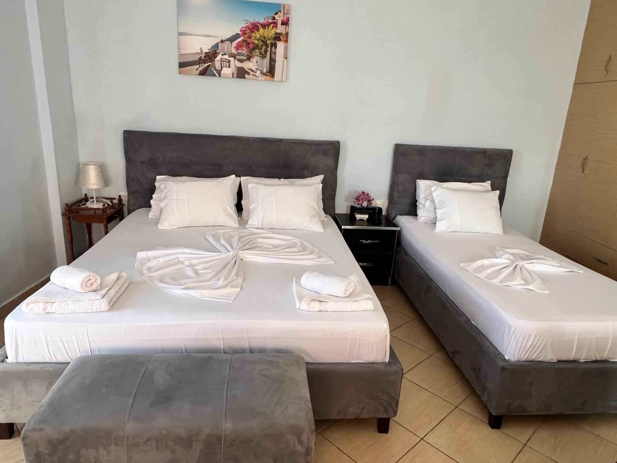 Rock Star-Pllakat Bed & Breakfast Sarandë Eksteriør bilde
