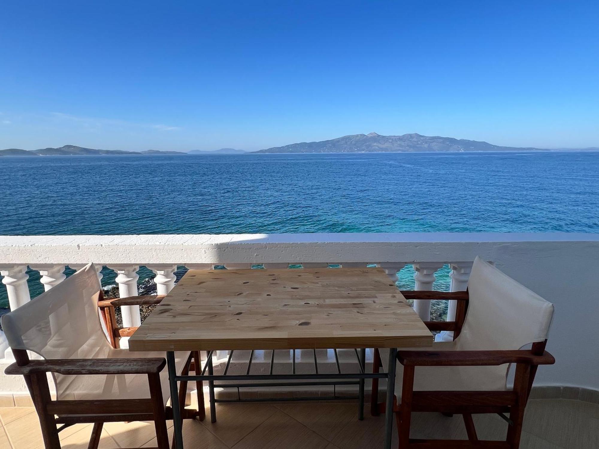 Rock Star-Pllakat Bed & Breakfast Sarandë Eksteriør bilde